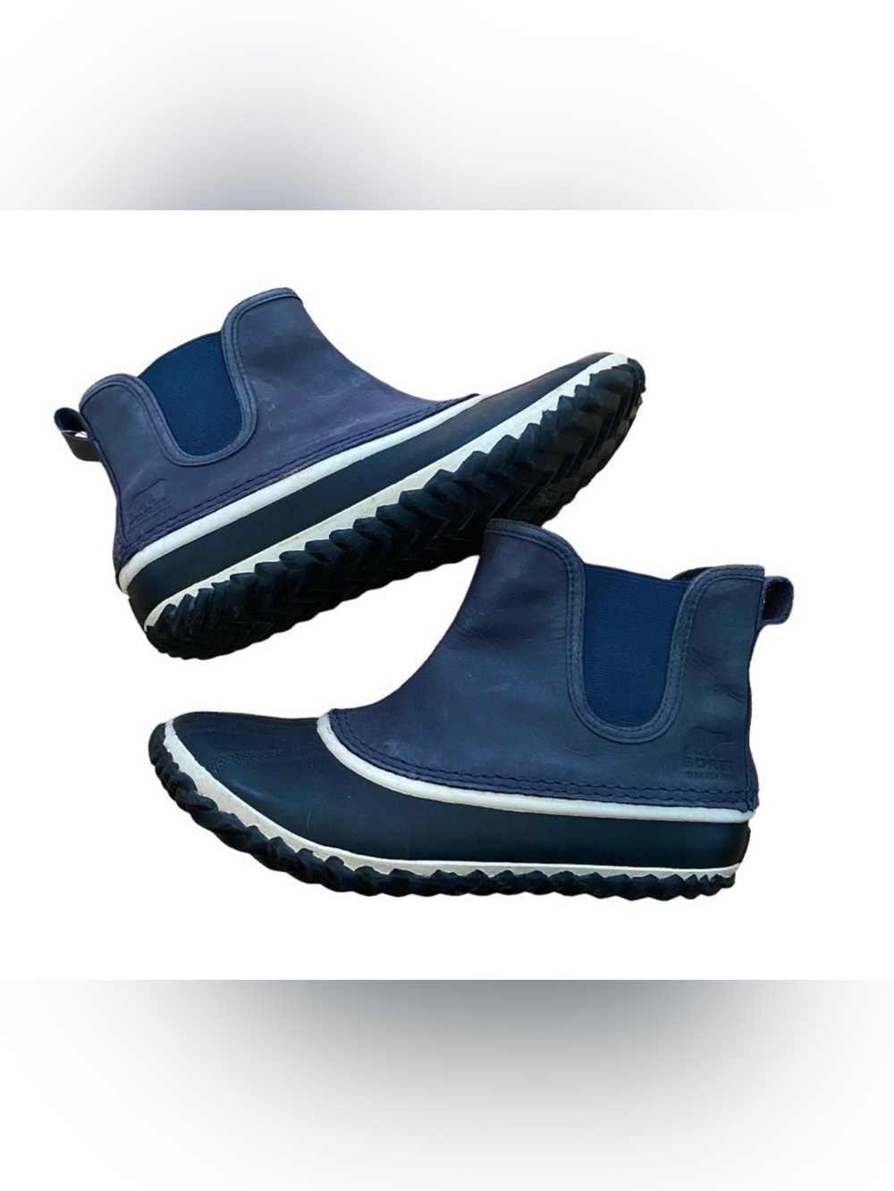Sorel Out N About Chelsea Collegiate Navy Boots with White Trim Waterproof